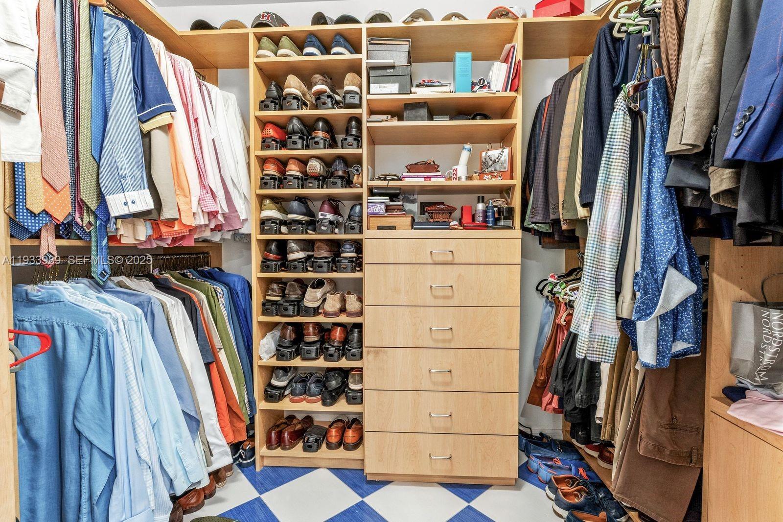 6511 Riviera Dr Coral Gables, FL 33146