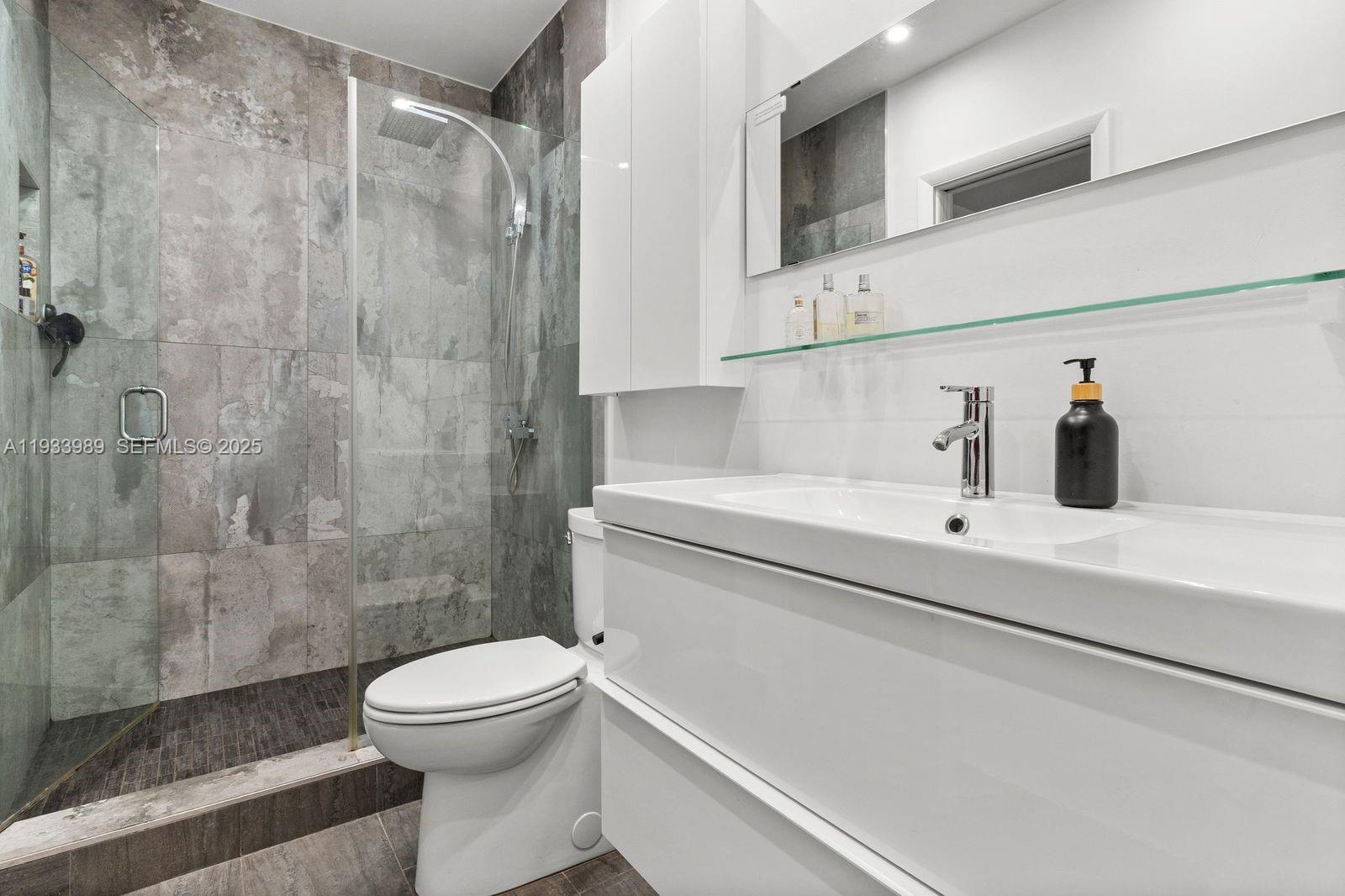 6511 Riviera Dr Coral Gables, FL 33146