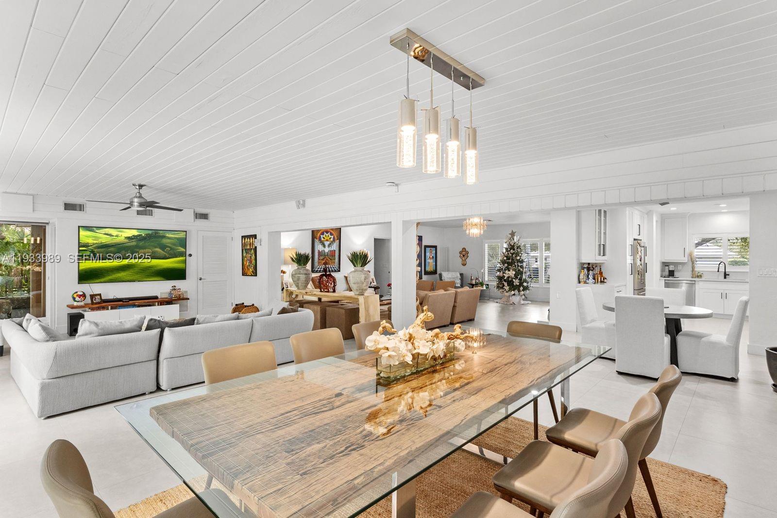 6511 Riviera Dr Coral Gables, FL 33146