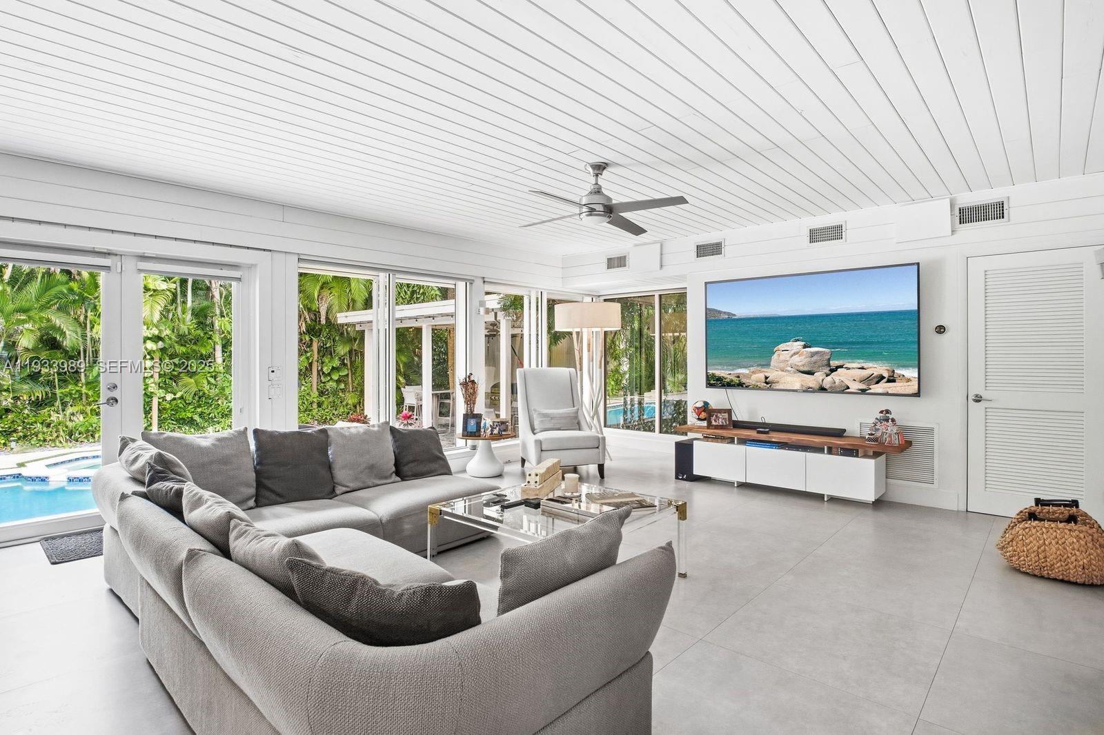 6511 Riviera Dr Coral Gables, FL 33146