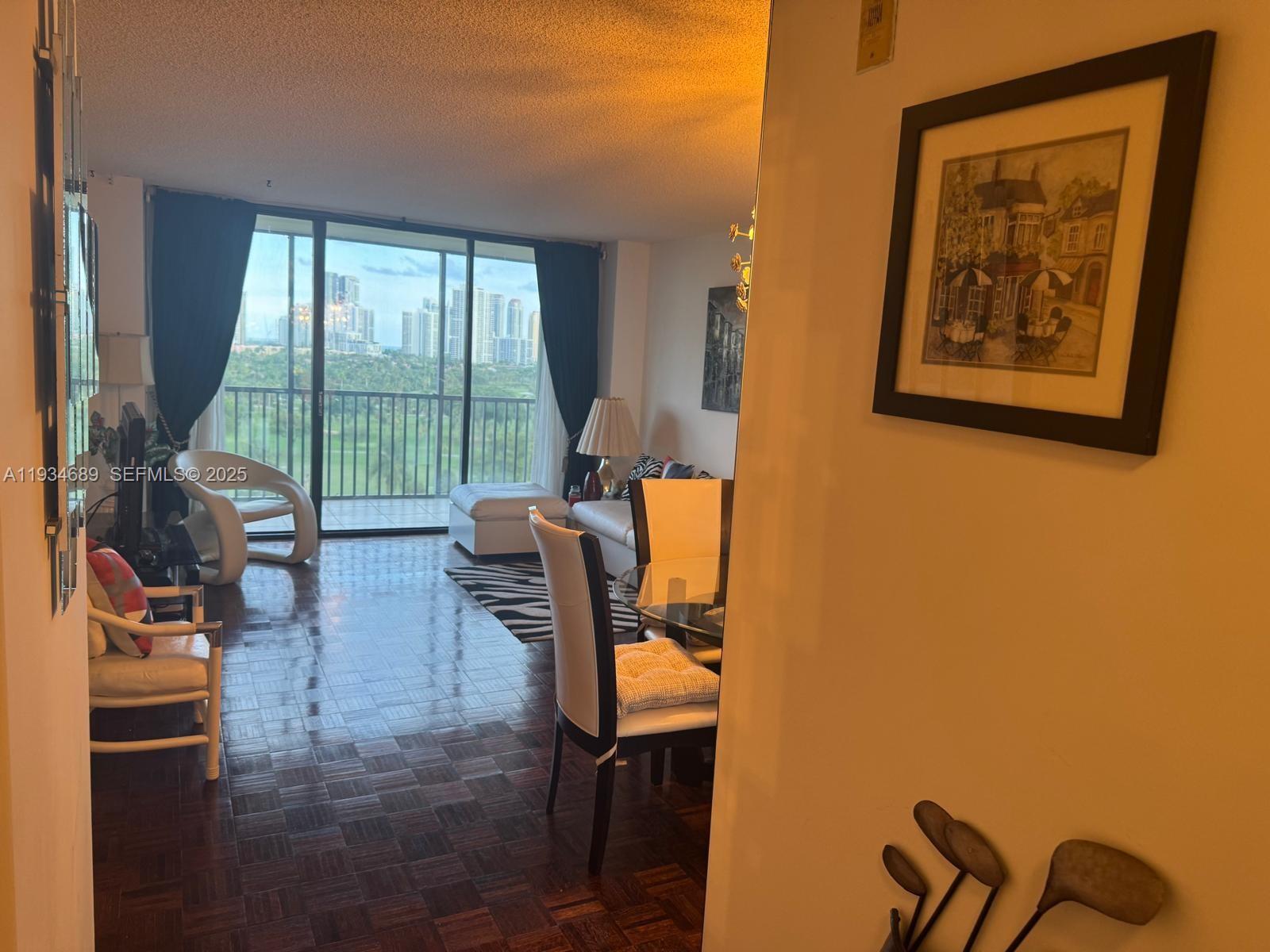 20335 W Country Clb Dr #1105 Aventura, FL 33180