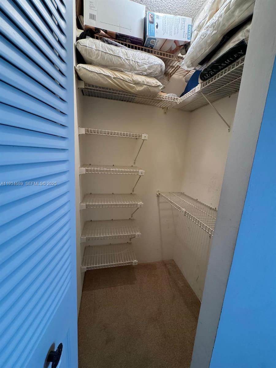 20335 W Country Clb Dr #1105 Aventura, FL 33180