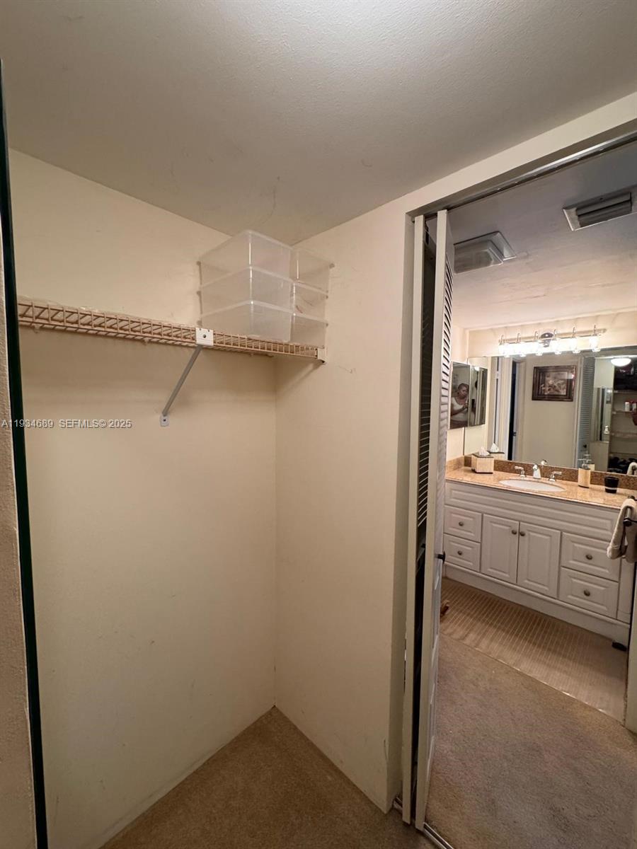 20335 W Country Clb Dr #1105 Aventura, FL 33180