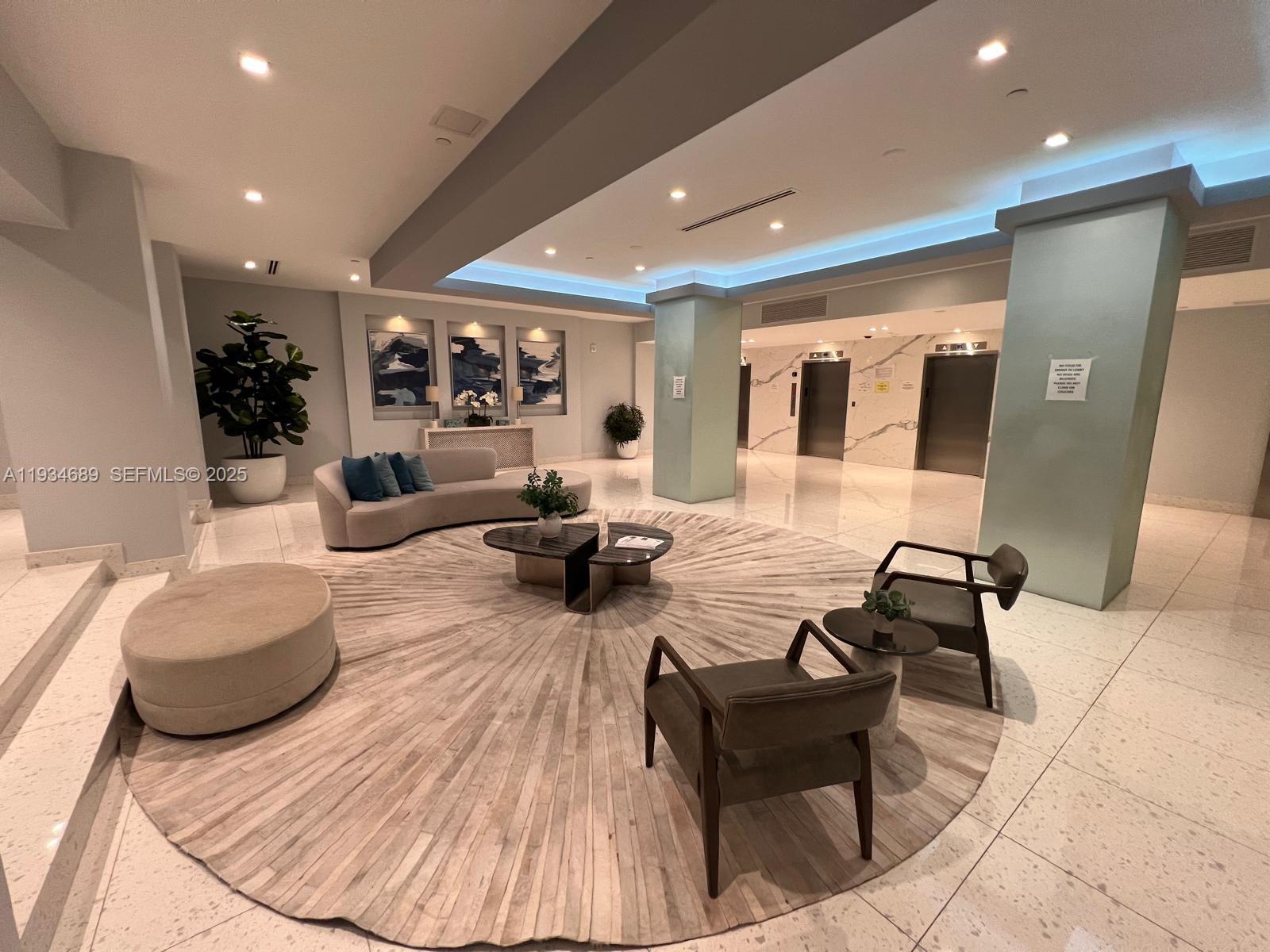 20335 W Country Clb Dr #1105 Aventura, FL 33180