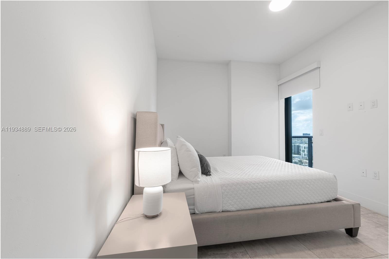 image Smart Brickell I30