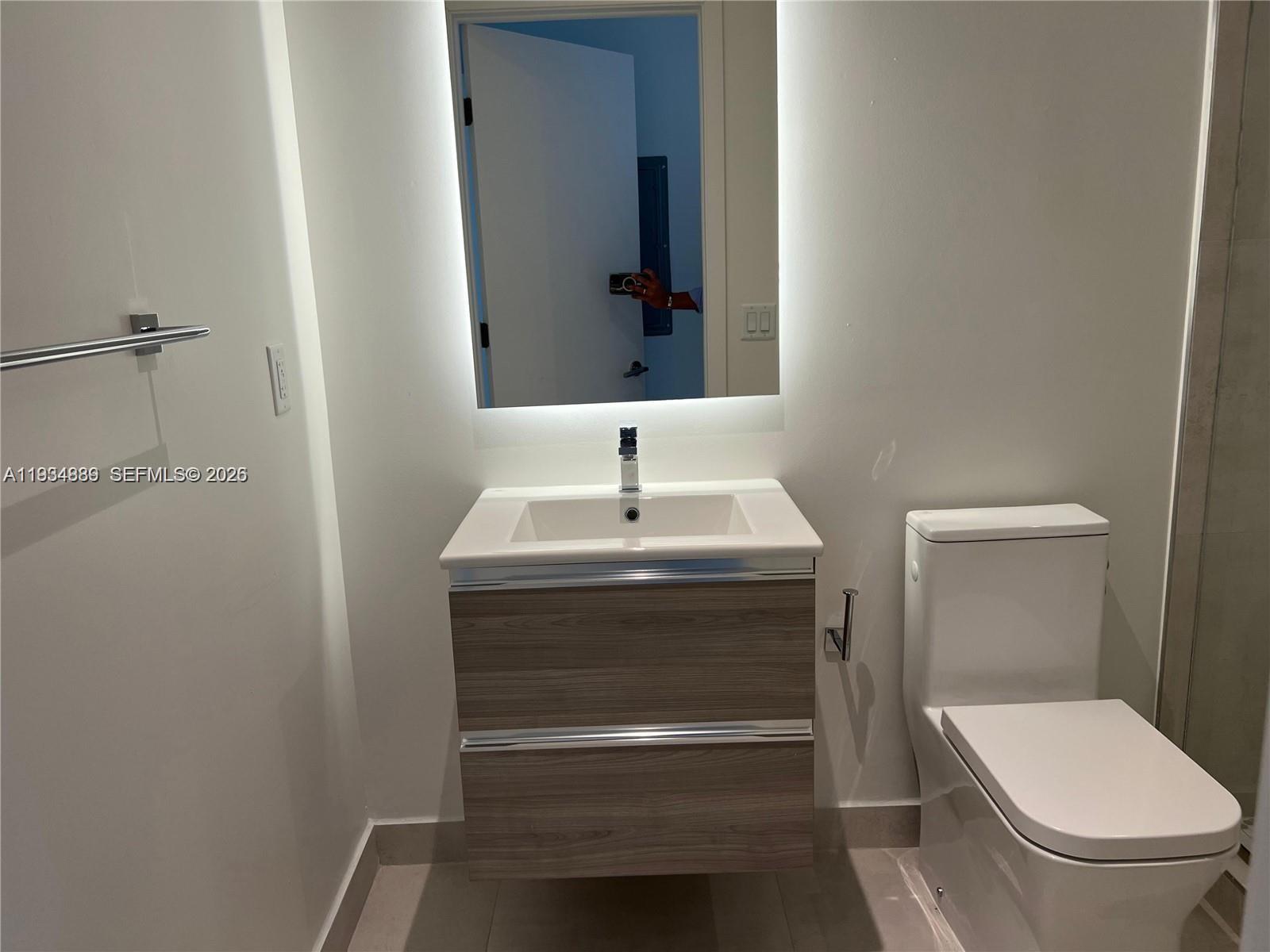 239 SW 9th St #2103 Miami, FL 33130