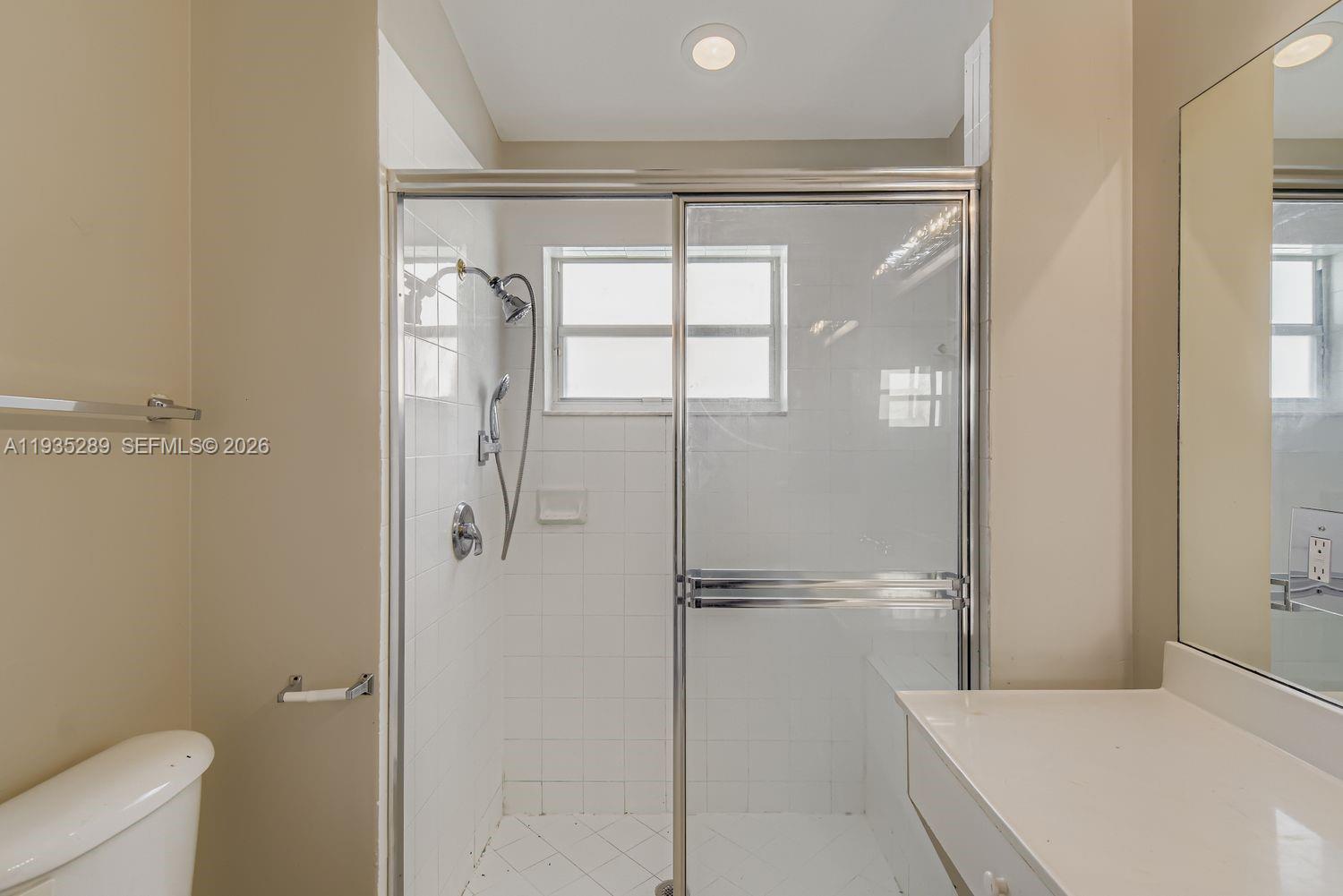 14242 NW 18th Pl Pembroke Pines, FL 33028