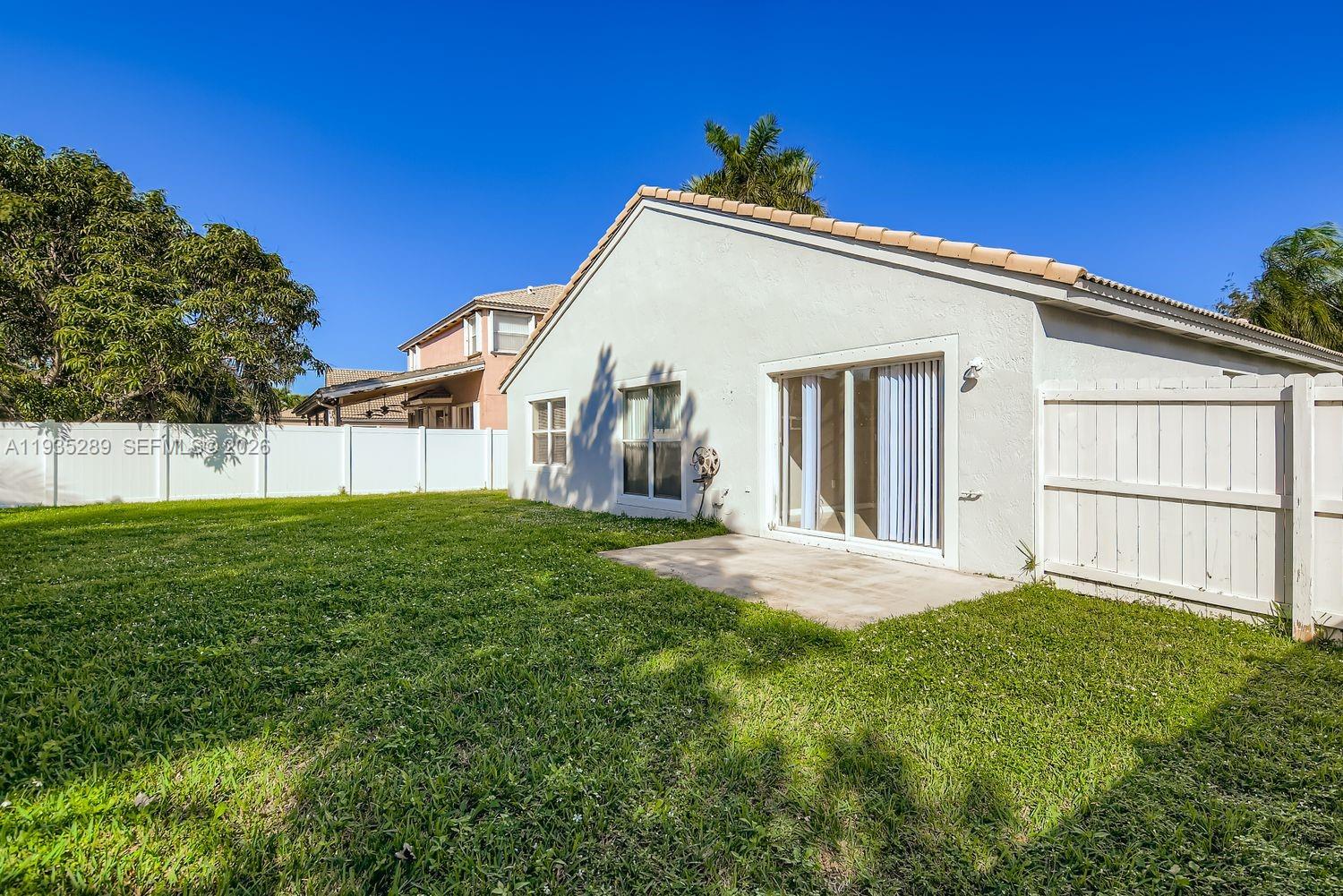 14242 NW 18th Pl Pembroke Pines, FL 33028