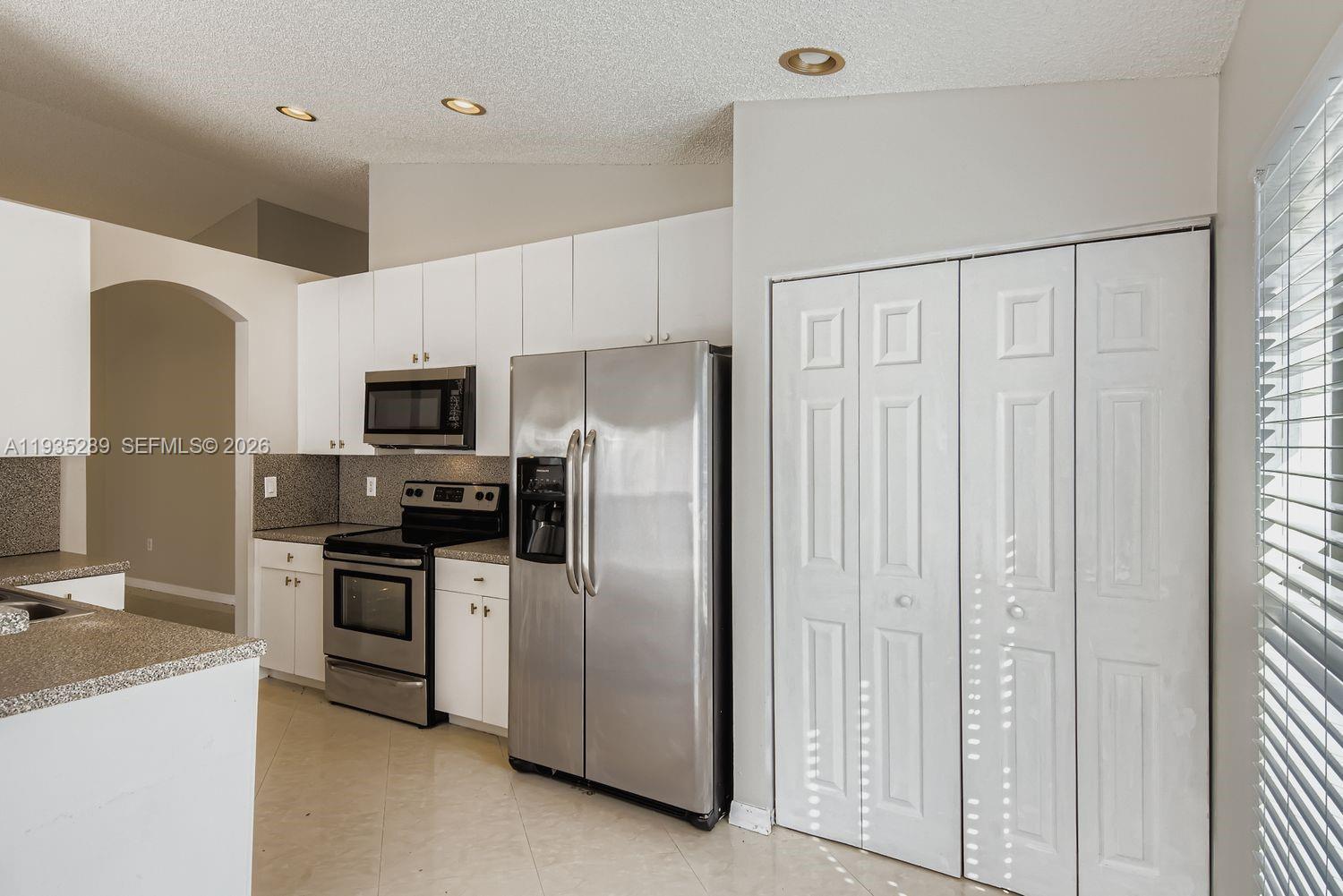 14242 NW 18th Pl Pembroke Pines, FL 33028