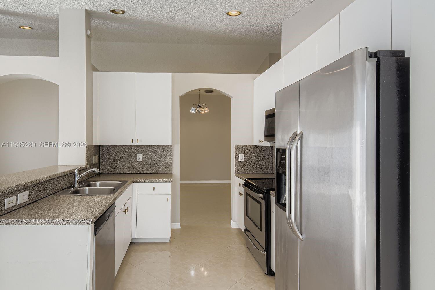 14242 NW 18th Pl Pembroke Pines, FL 33028