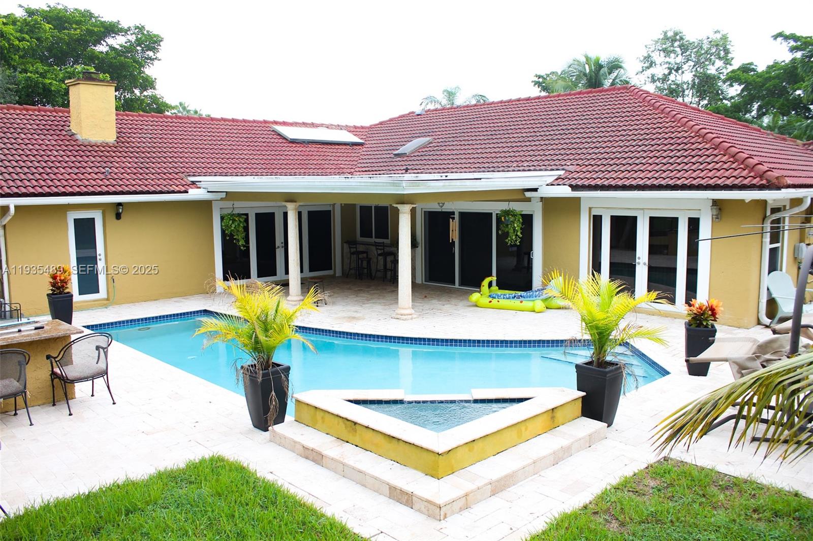 Undisclosed Address Coral Springs, FL 33071