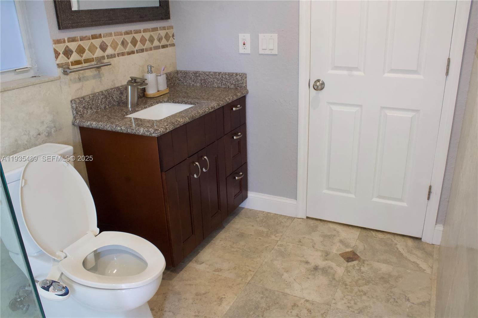 Undisclosed Address Coral Springs, FL 33071