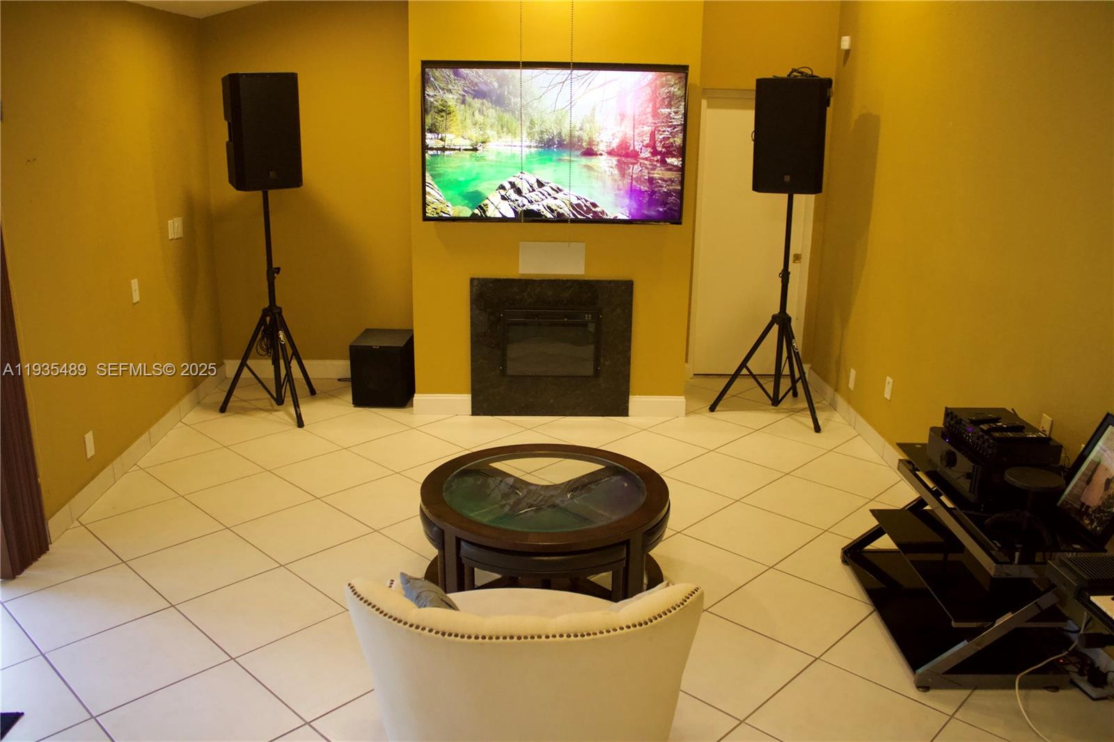 Undisclosed Address Coral Springs, FL 33071