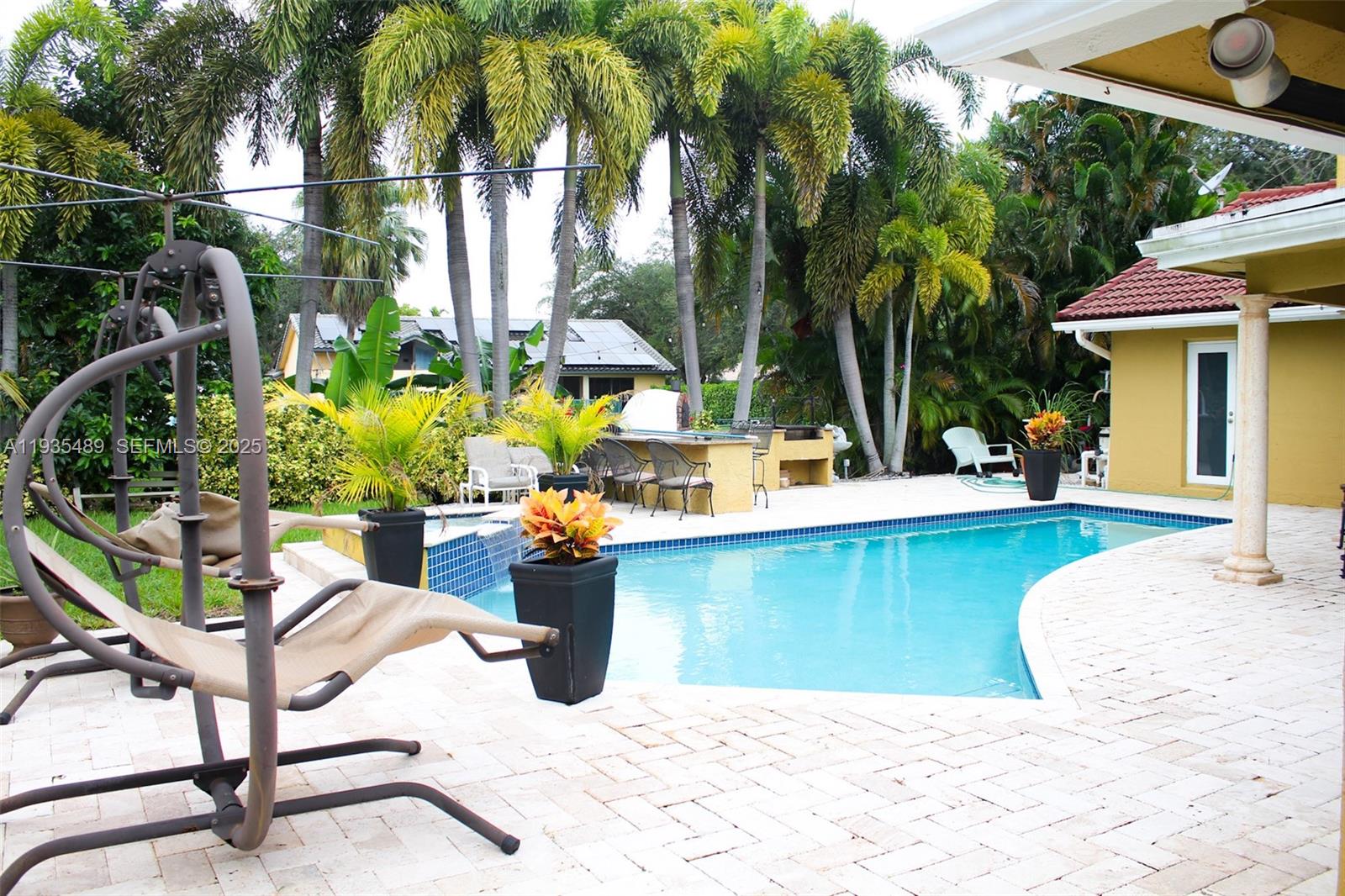 Undisclosed Address Coral Springs, FL 33071