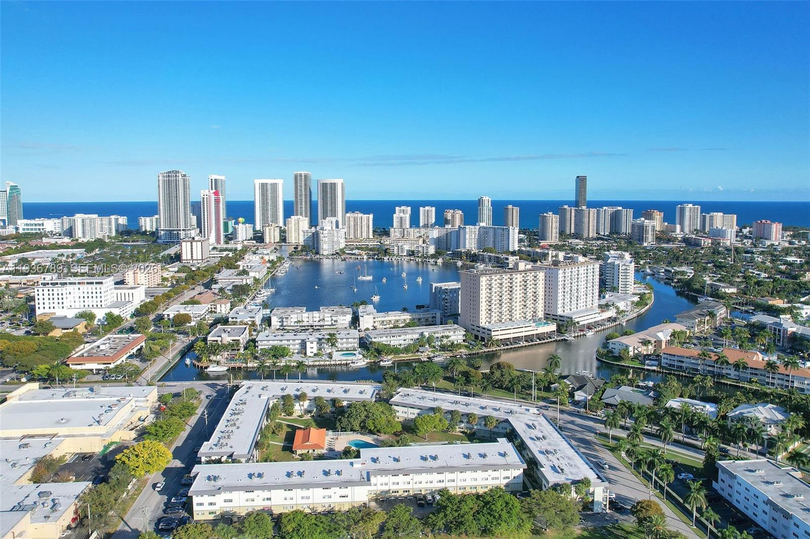 270 Layne Blvd #305 Hallandale Beach, FL 33009