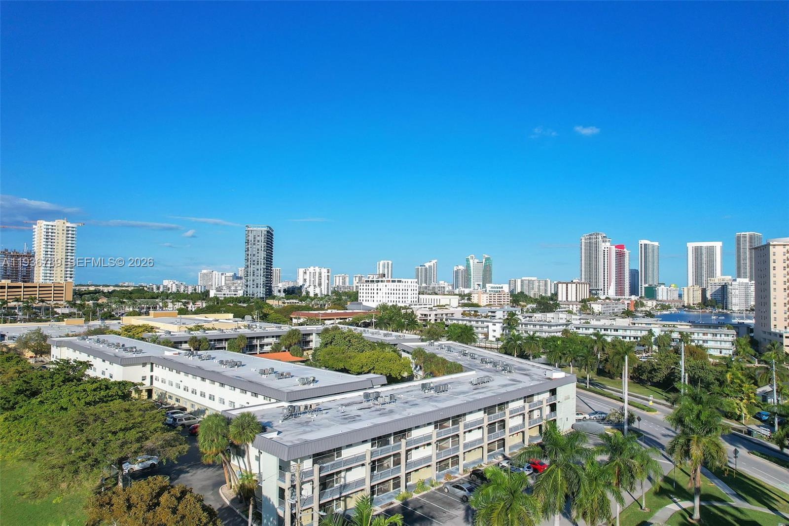 270 Layne Blvd #305 Hallandale Beach, FL 33009