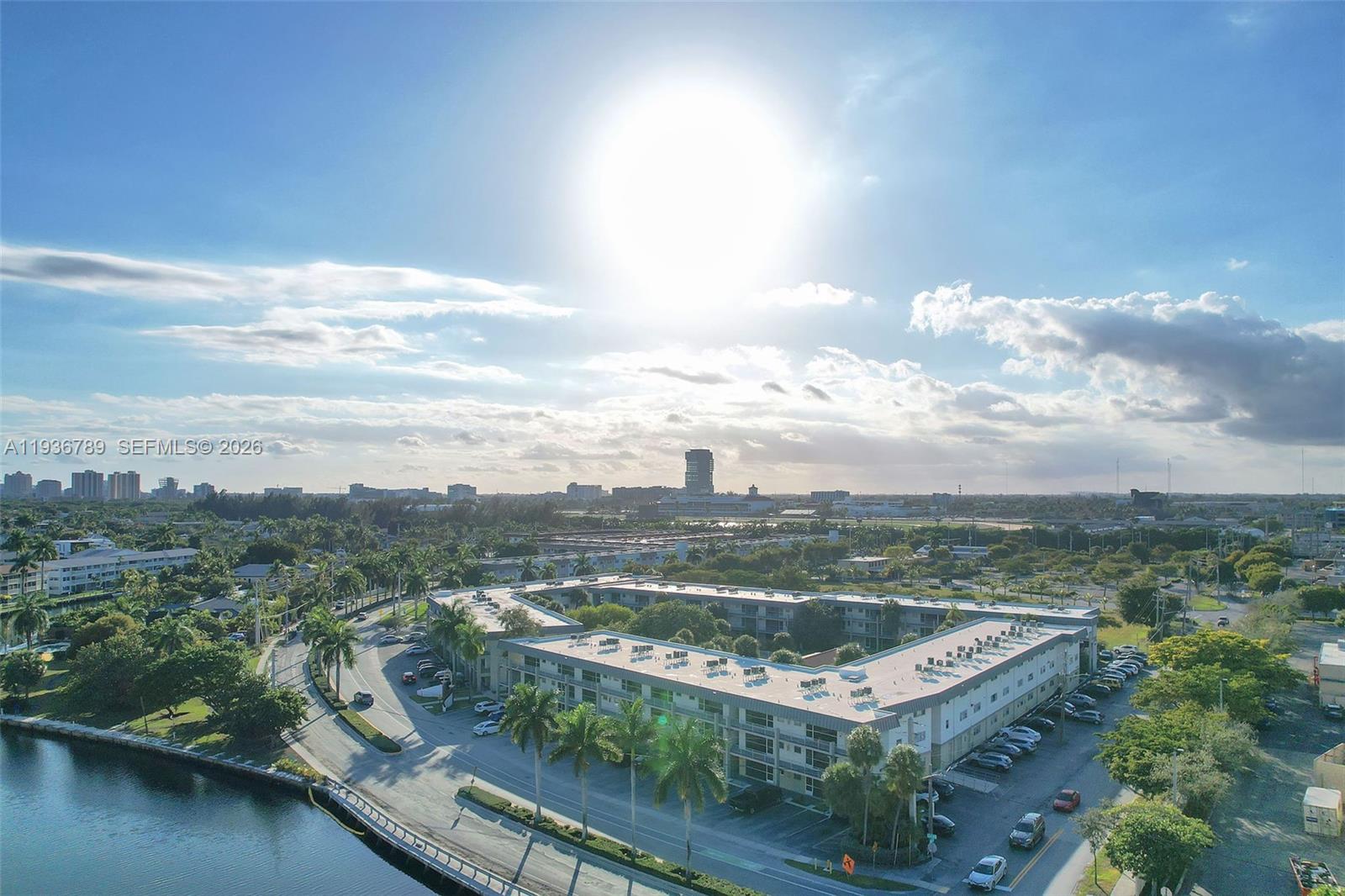 270 Layne Blvd #305 Hallandale Beach, FL 33009