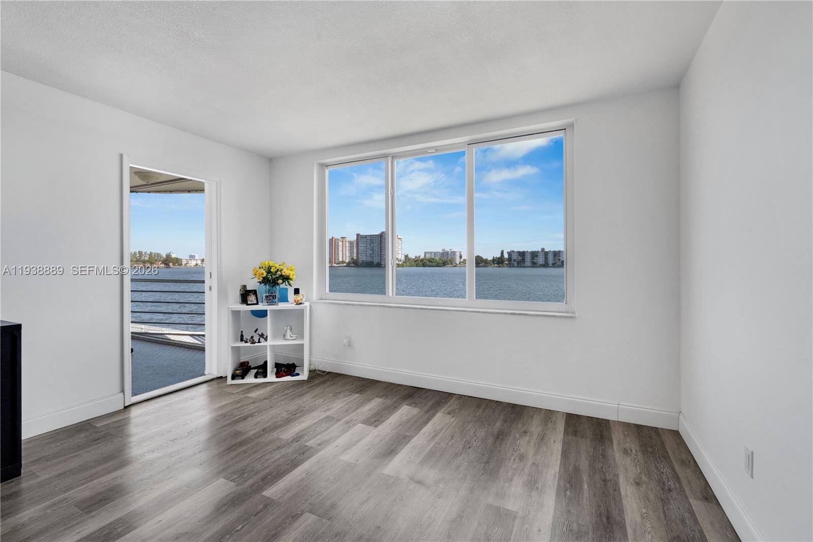 1140 NE 191st St #24