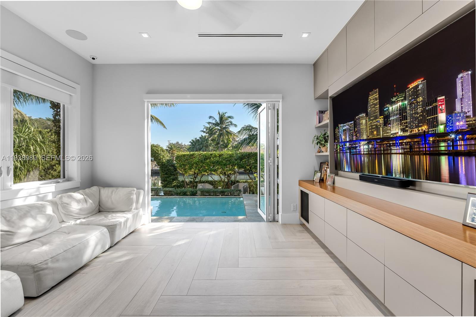 4819 University Dr #4819 Coral Gables, FL 33146