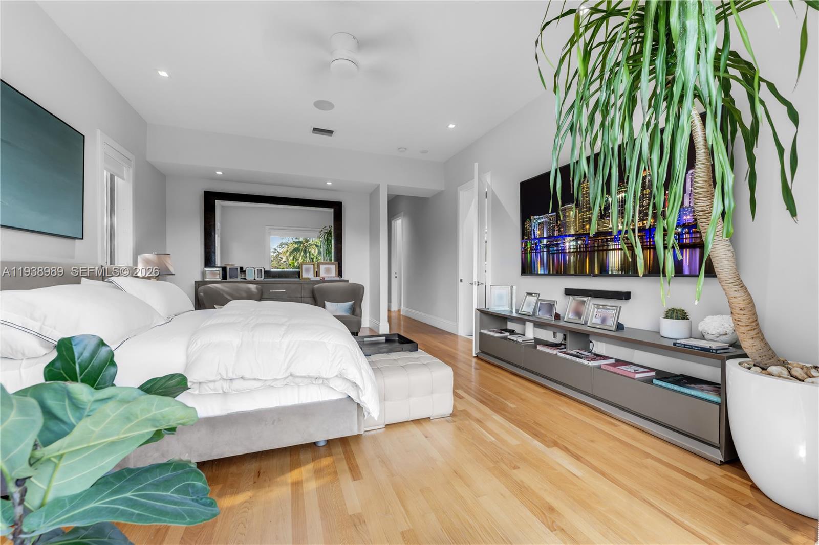 4819 University Dr #4819 Coral Gables, FL 33146