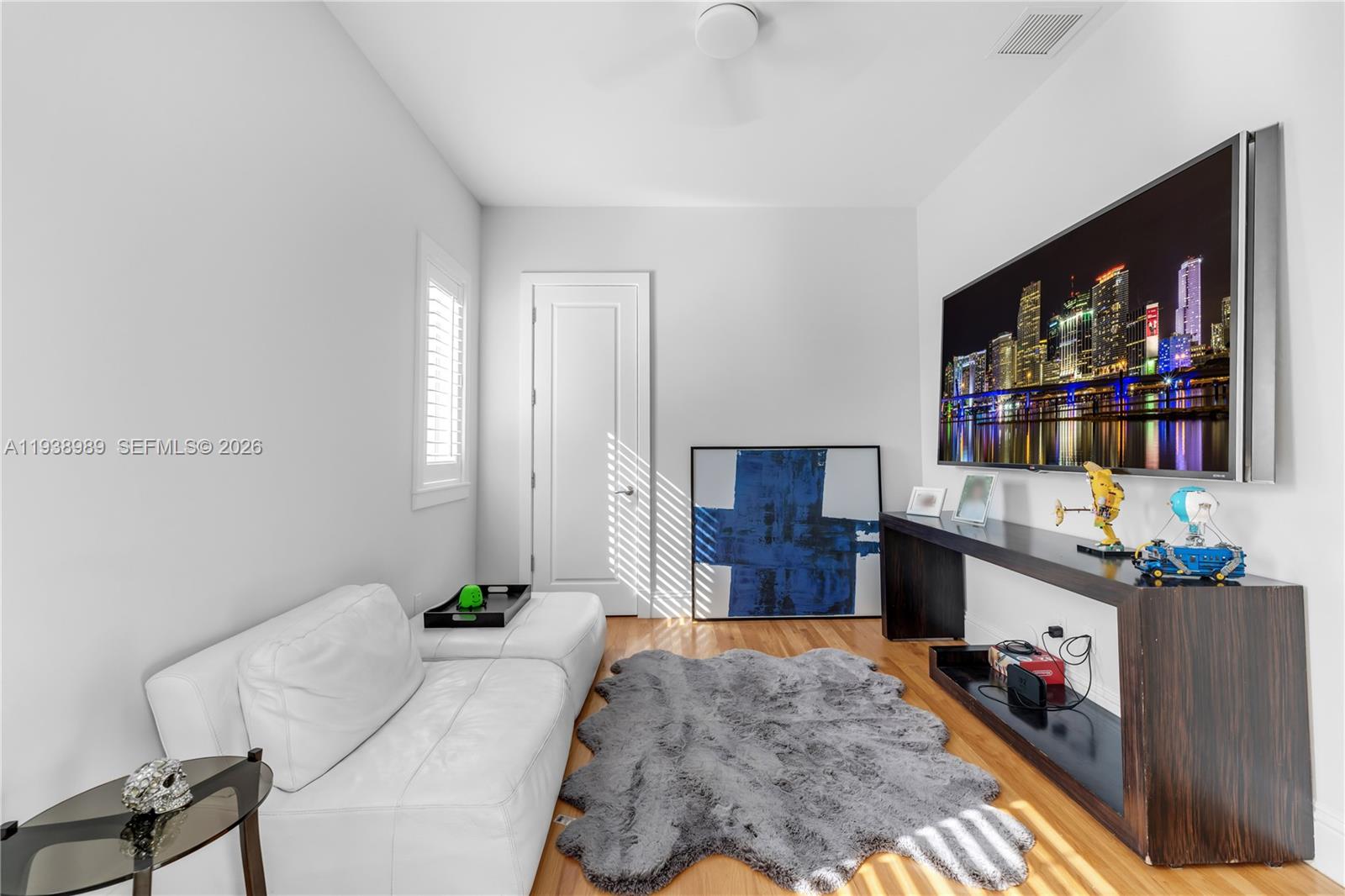 4819 University Dr #4819 Coral Gables, FL 33146