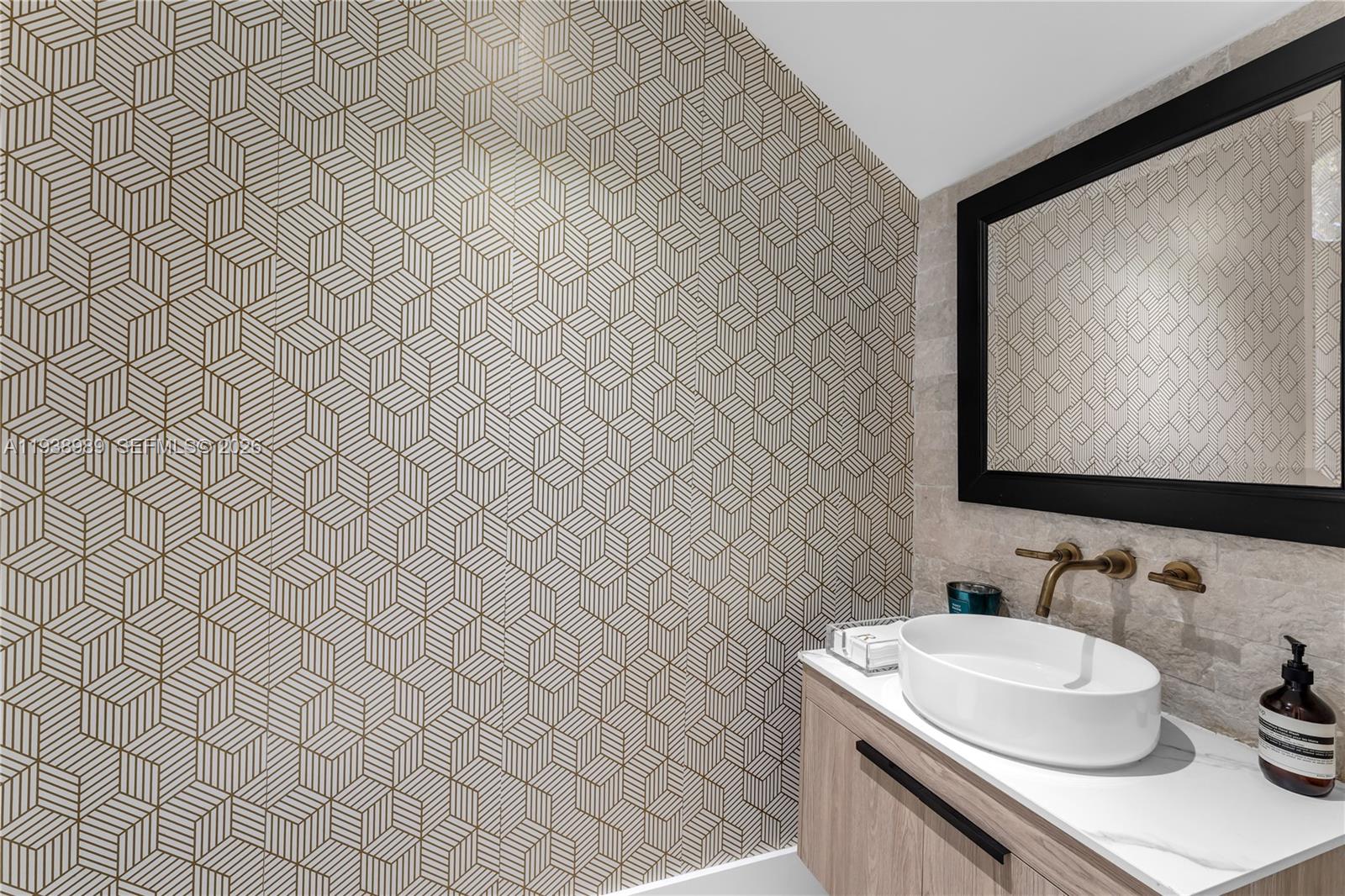 4819 University Dr #4819 Coral Gables, FL 33146