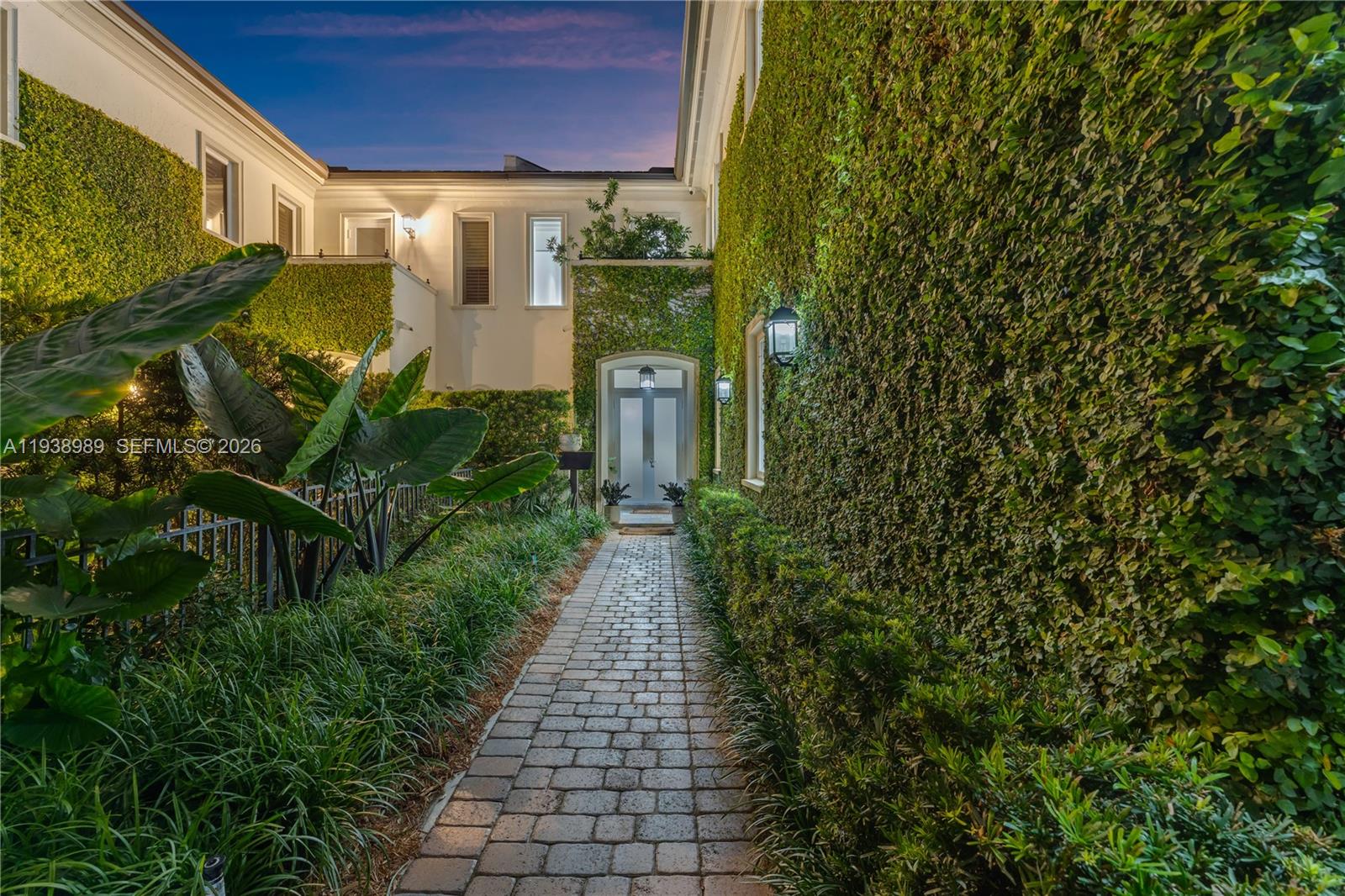 4819 University Dr #4819 Coral Gables, FL 33146