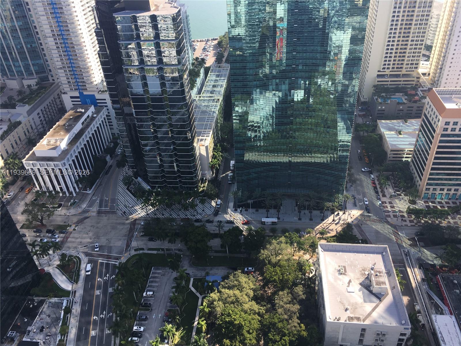 image Sls Brickell Condo10