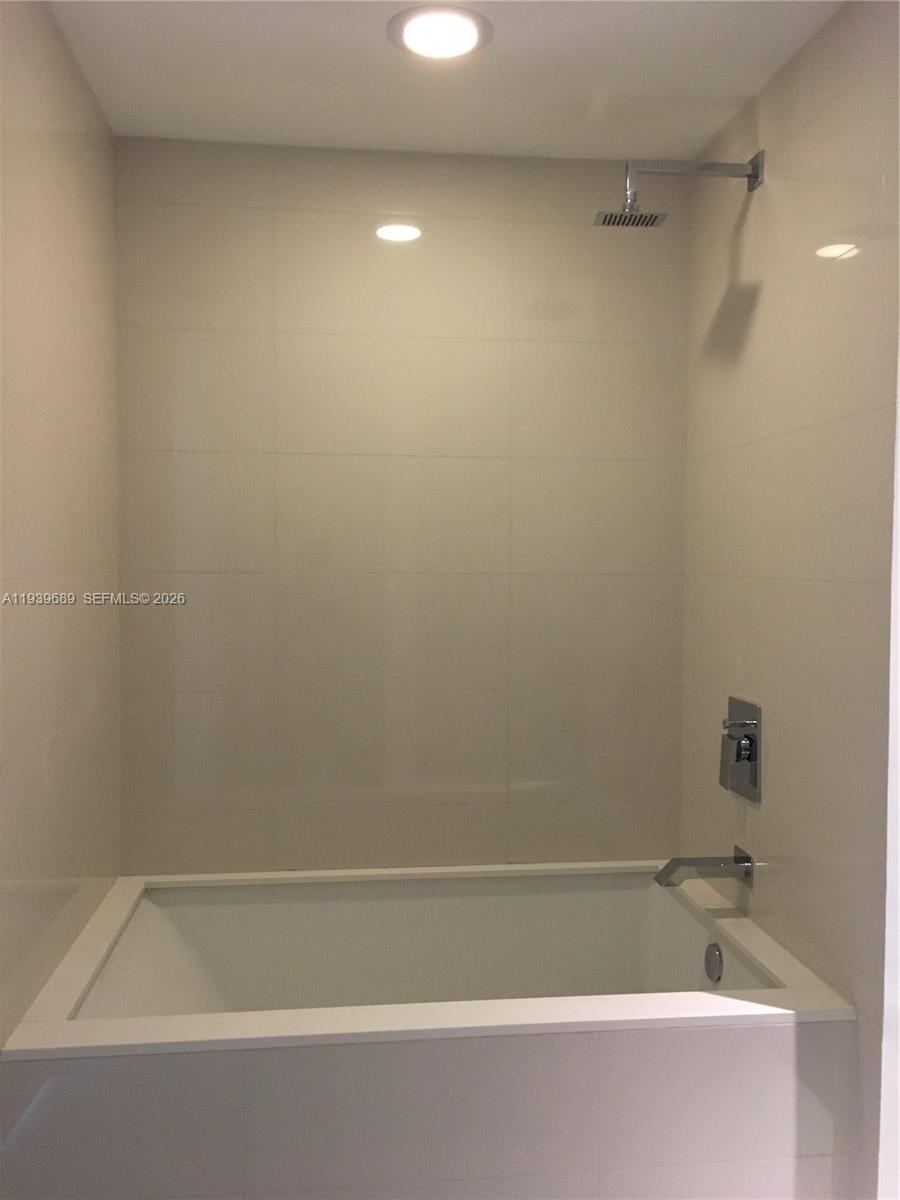 image Sls Brickell Condo14