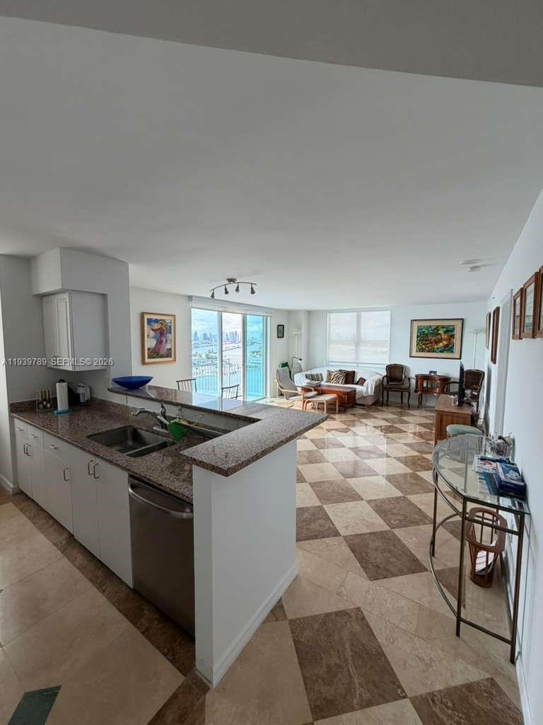 image Yacht Club At Portofino9