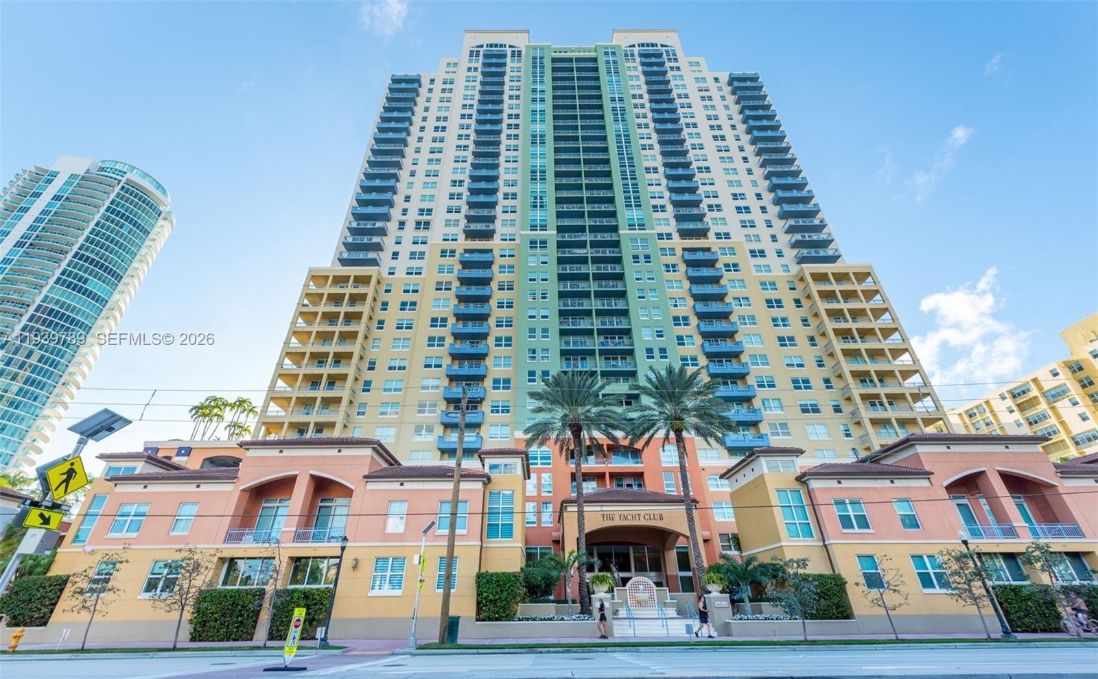 image Yacht Club At Portofino1