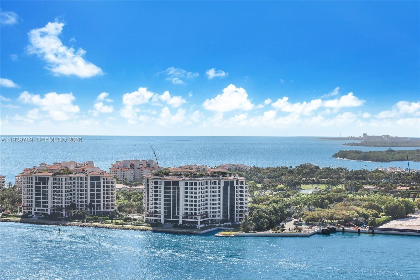 image Yacht Club At Portofino28