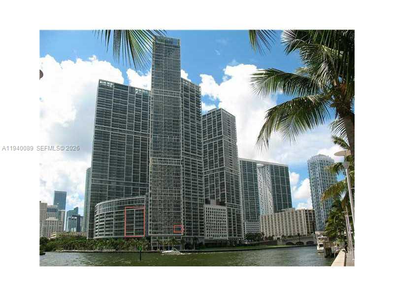 475 Brickell Ave #812