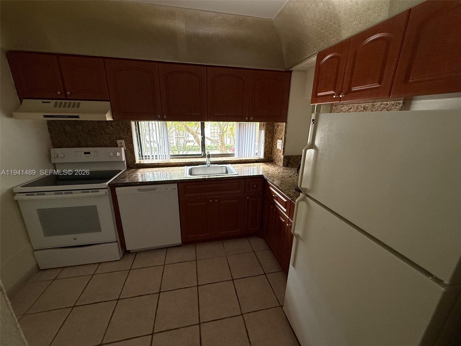 16919 N Bay Rd #314 Sunny Isles Beach, FL 33160