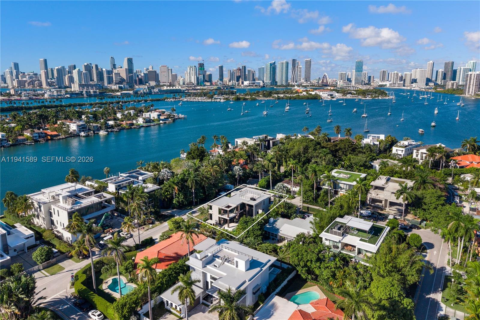 375 S Hibiscus Dr Miami Beach, FL 33139