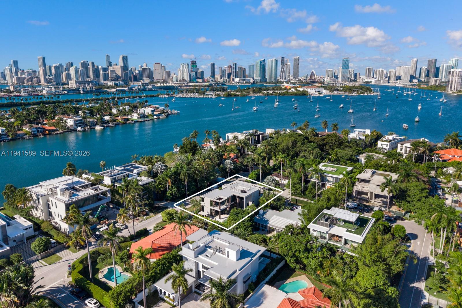 375 S Hibiscus Dr Miami Beach, FL 33139