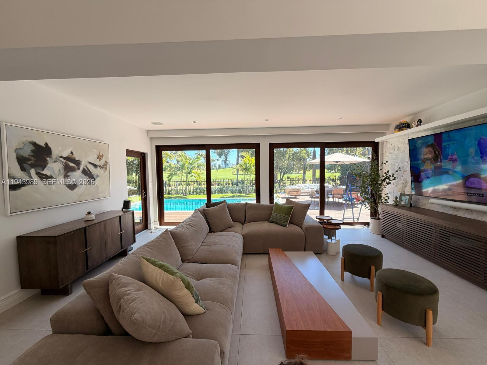 5911 Alton Rd Miami Beach, FL 33140