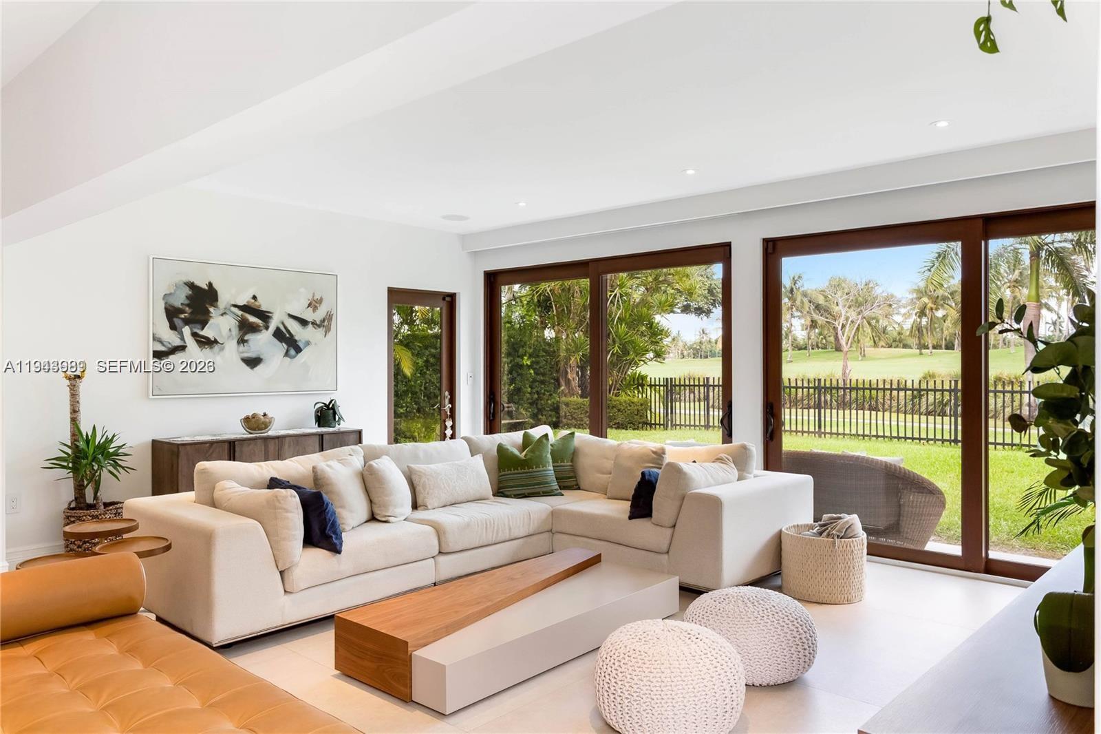 5911 Alton Rd Miami Beach, FL 33140