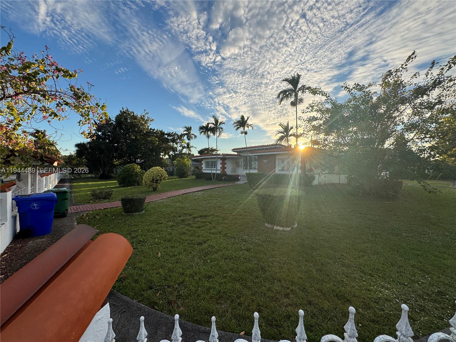 500 SW 39th Ct Miami, FL 33134