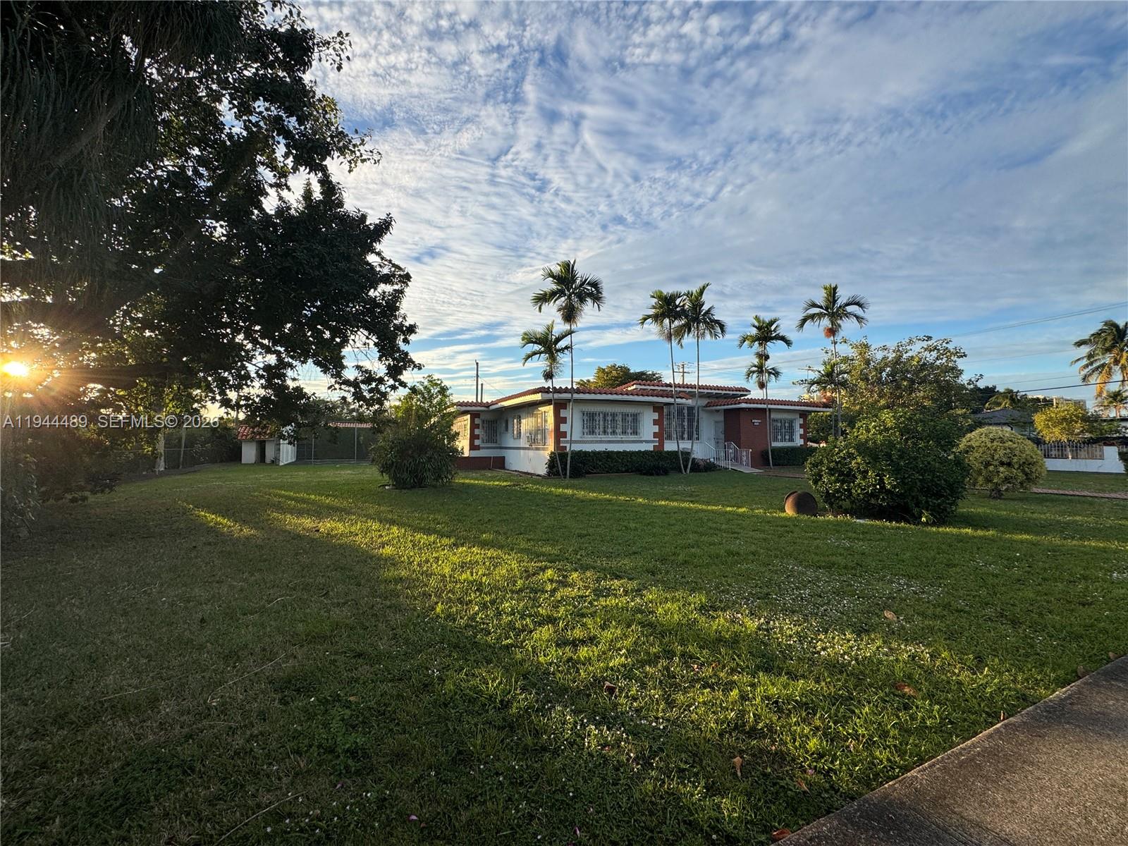 500 SW 39th Ct Miami, FL 33134