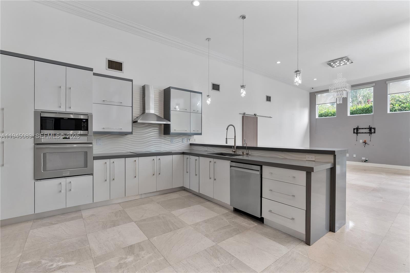 15501 SW 77th Ave Palmetto Bay, FL 33157