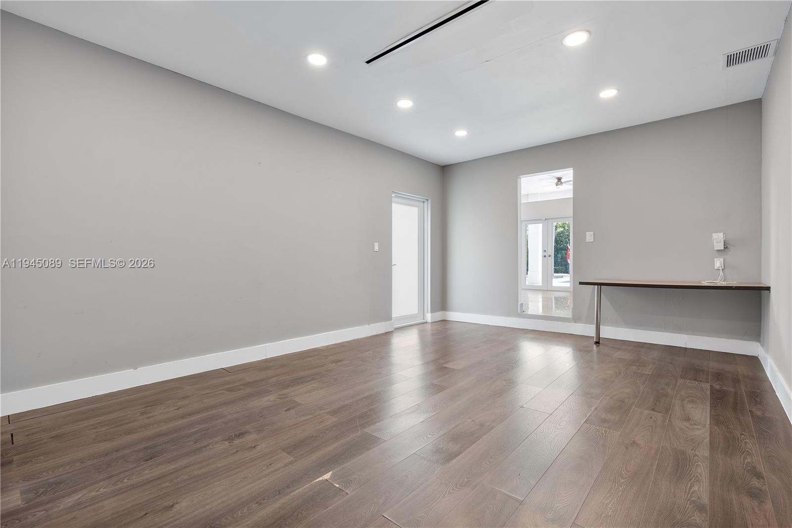 15501 SW 77th Ave Palmetto Bay, FL 33157