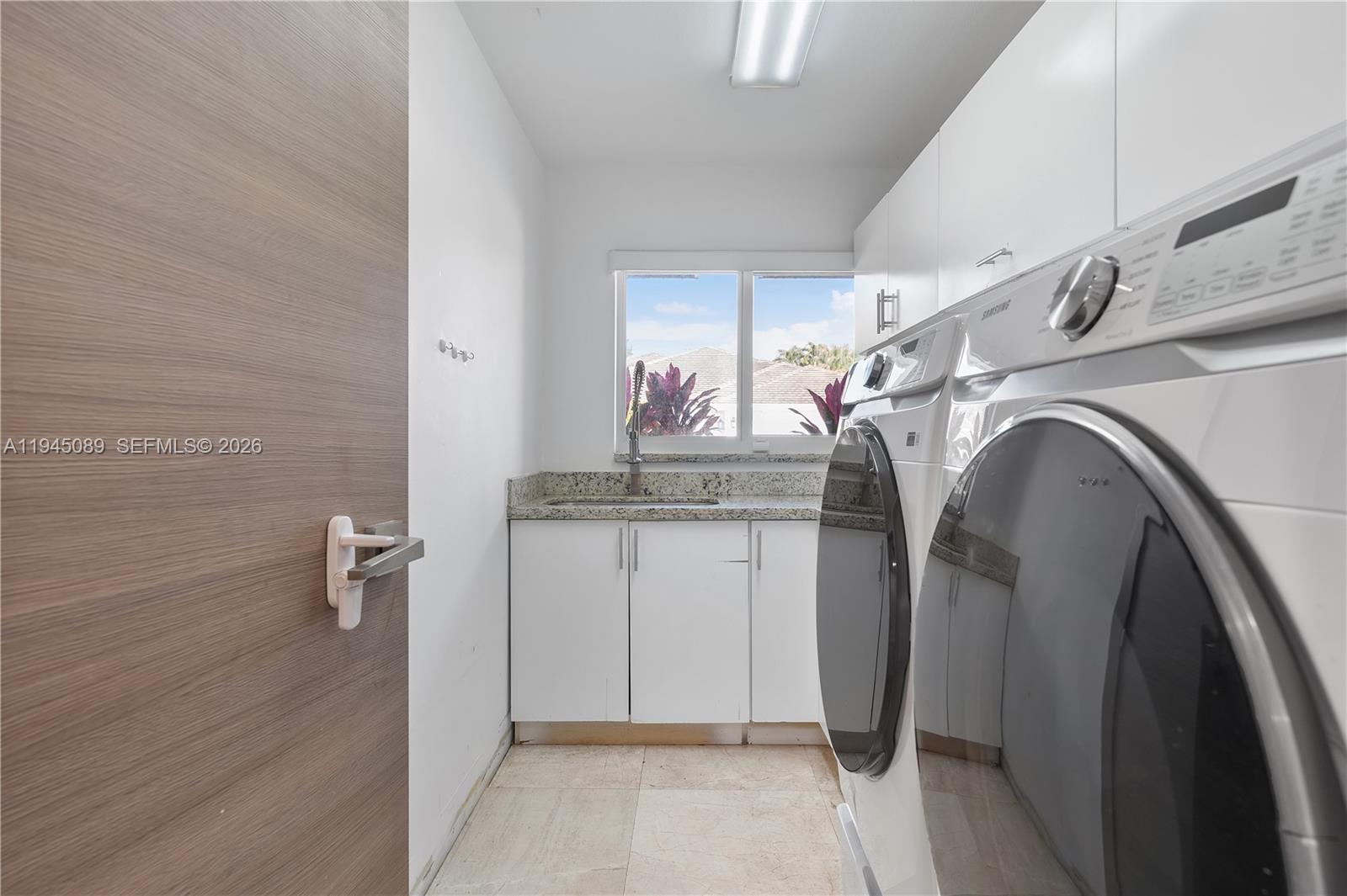 15501 SW 77th Ave Palmetto Bay, FL 33157