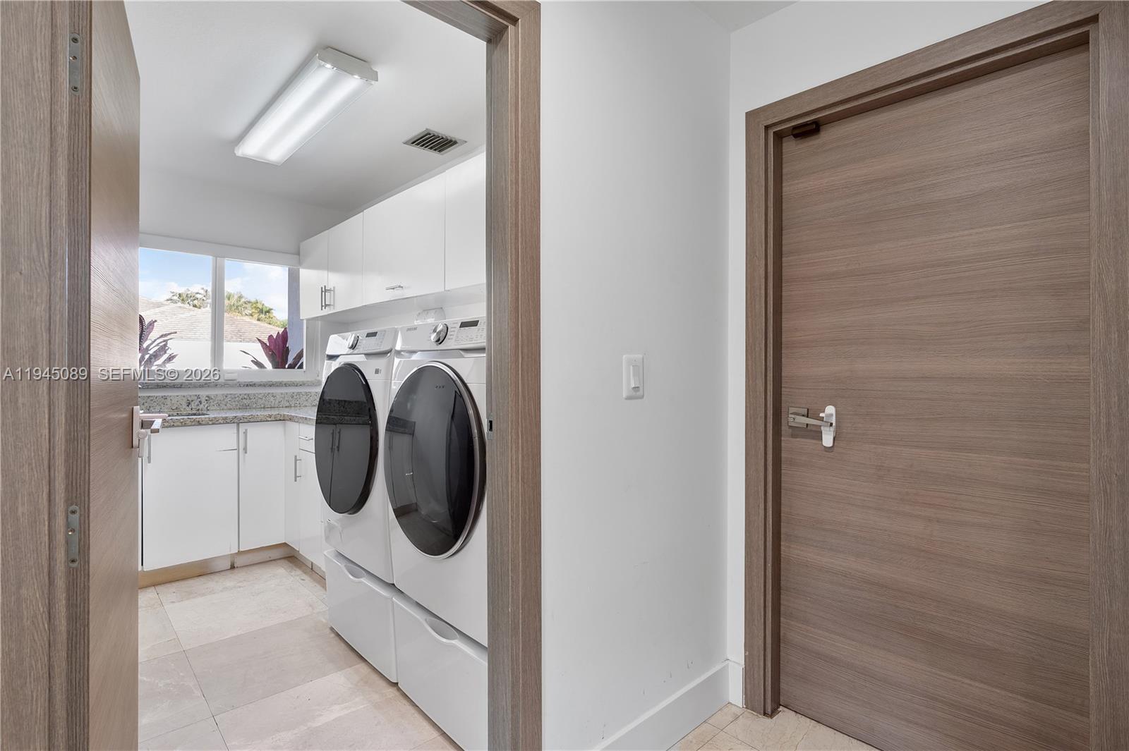 15501 SW 77th Ave Palmetto Bay, FL 33157