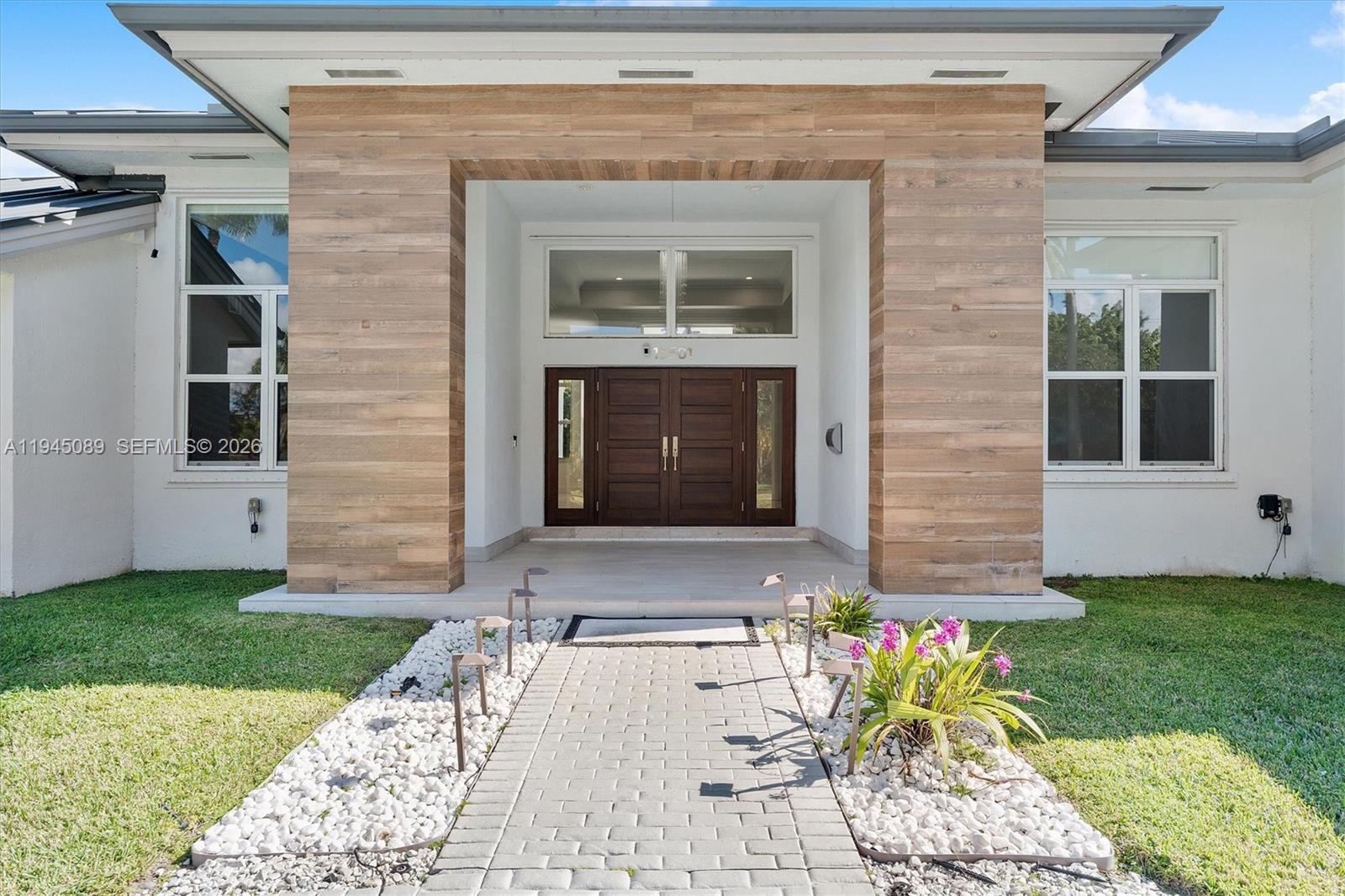 15501 SW 77th Ave Palmetto Bay, FL 33157