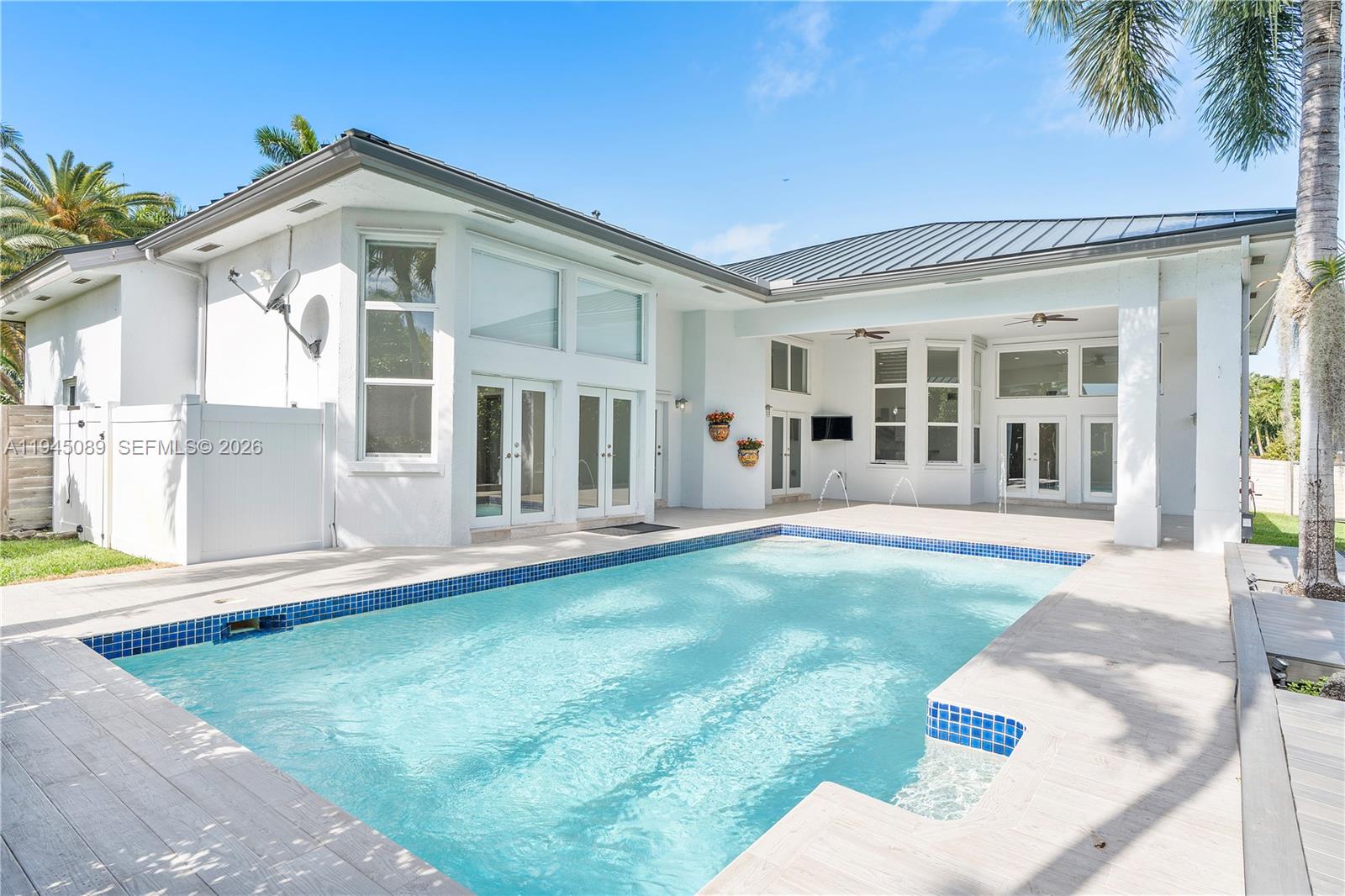 15501 SW 77th Ave Palmetto Bay, FL 33157