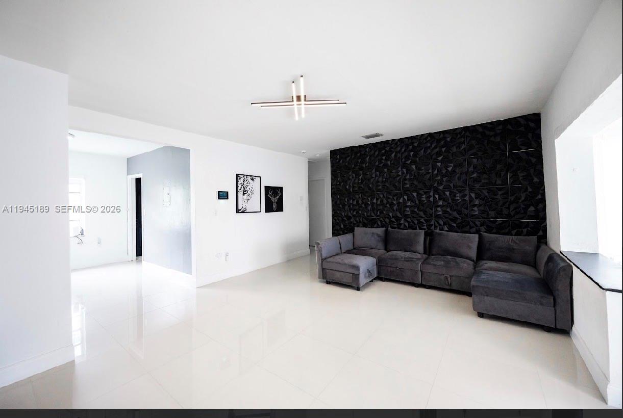 Undisclosed Address Miami, FL 33125