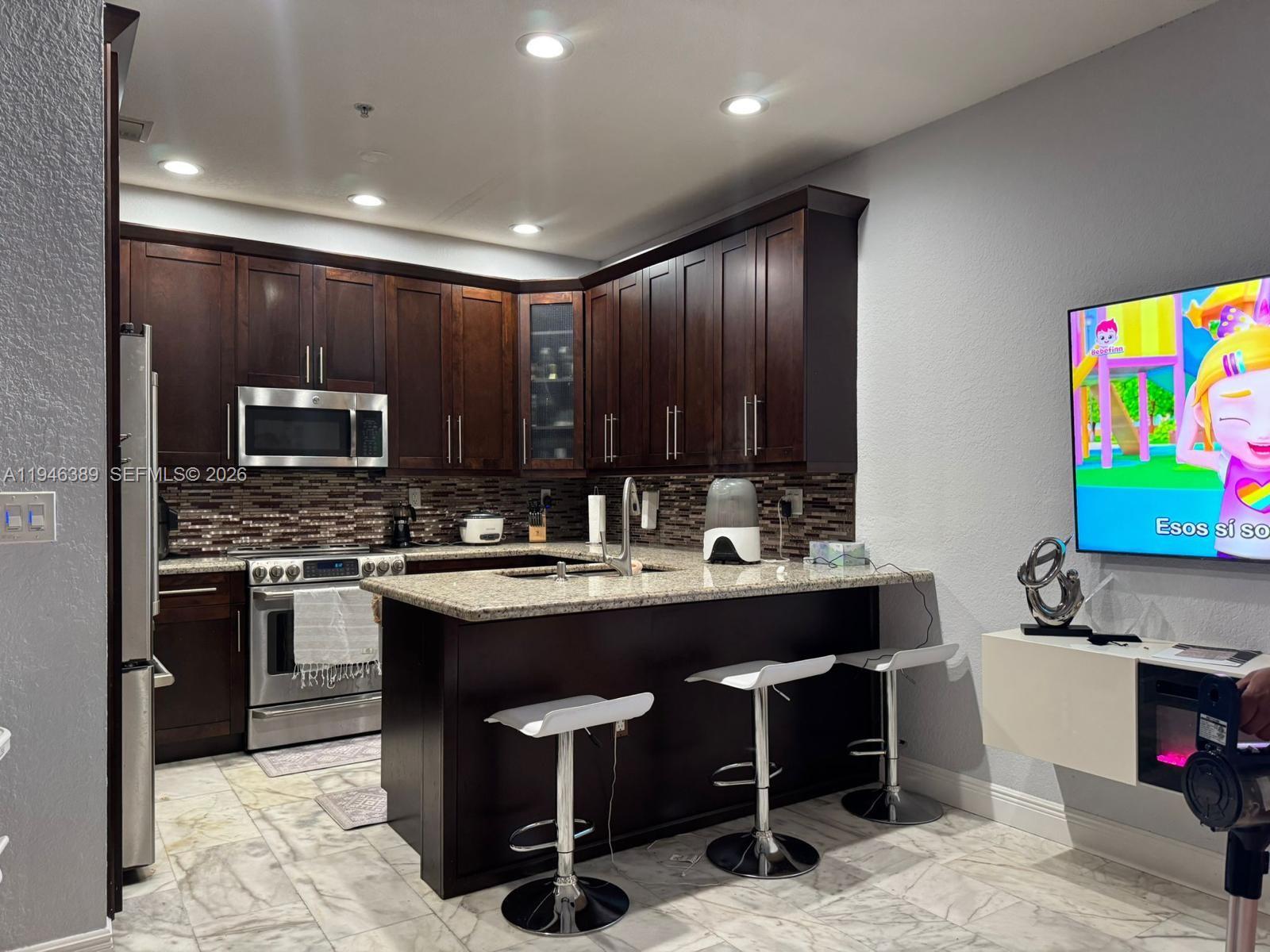 4301 SW 160th Ave #215