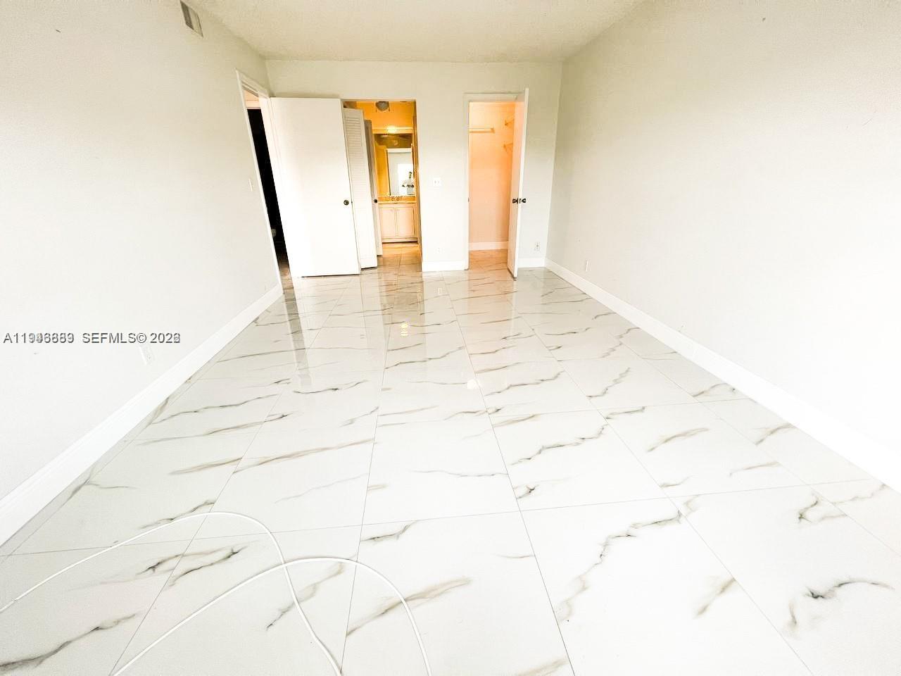 6395 Bay Clb Dr #4 Fort Lauderdale, FL 33308