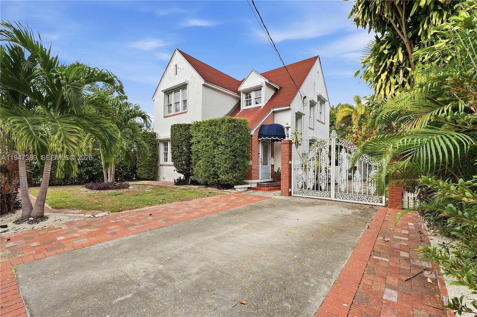 2533 SW 5th St Miami, FL 33135